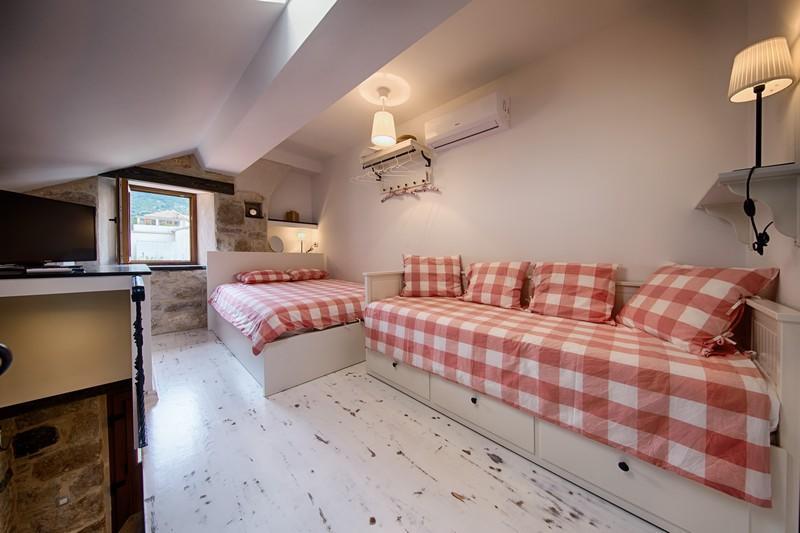 Riva Suite 2 Komiza Exterior photo