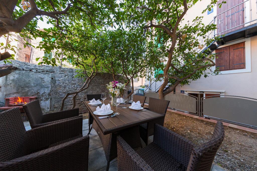 Riva Suite 2 Komiza Exterior photo